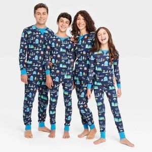 Hanukkah Lion Family Print Pajama Set